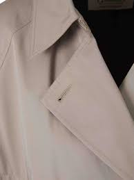 Dean trench mantella