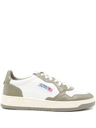Medalist Low Sneakers
