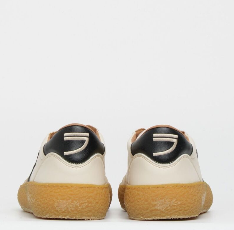 1.01 Vintage vegan soft leather