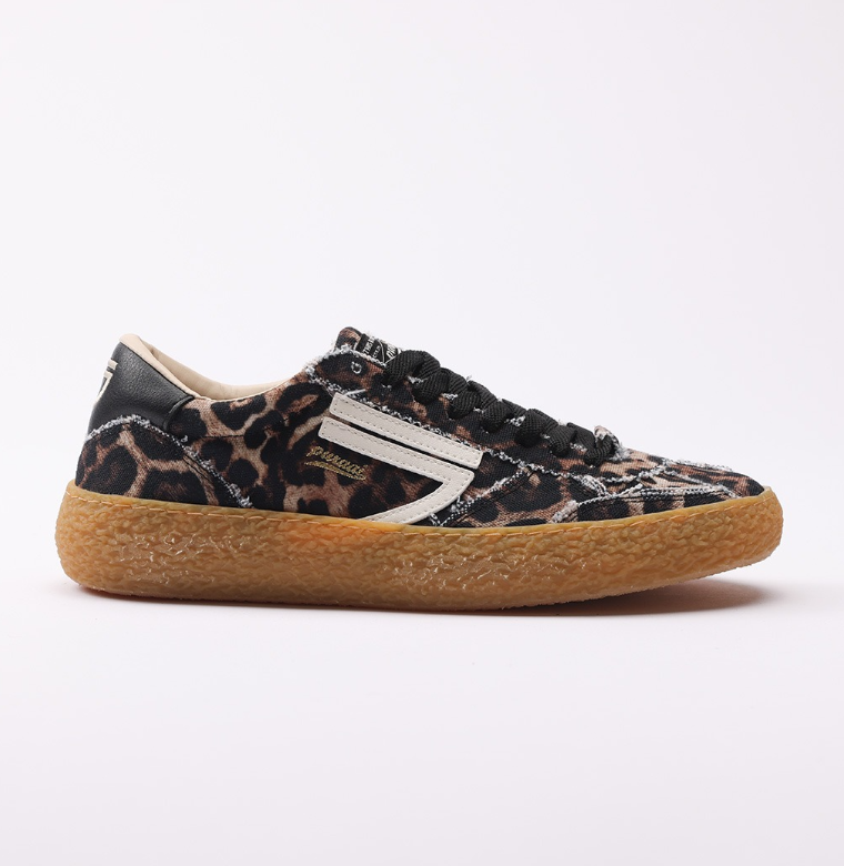 1.01 Vintage textile leopard