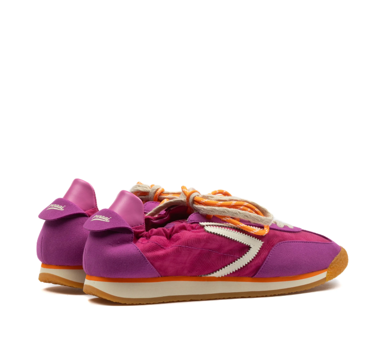 6.02 panther vintage nylon