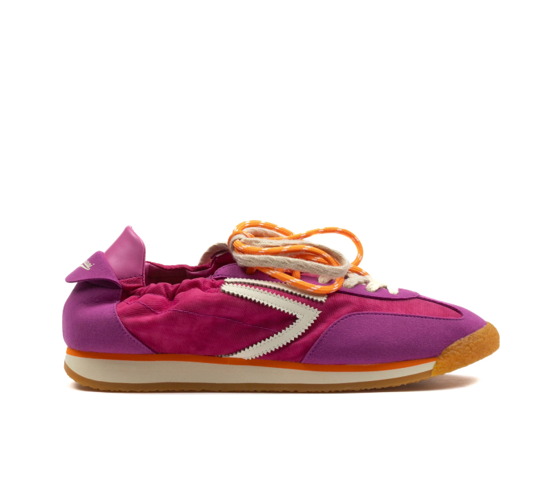 6.02 panther vintage nylon