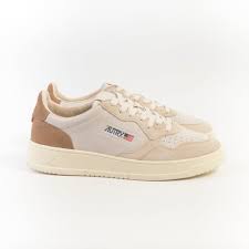 Medalist Low Sneakers