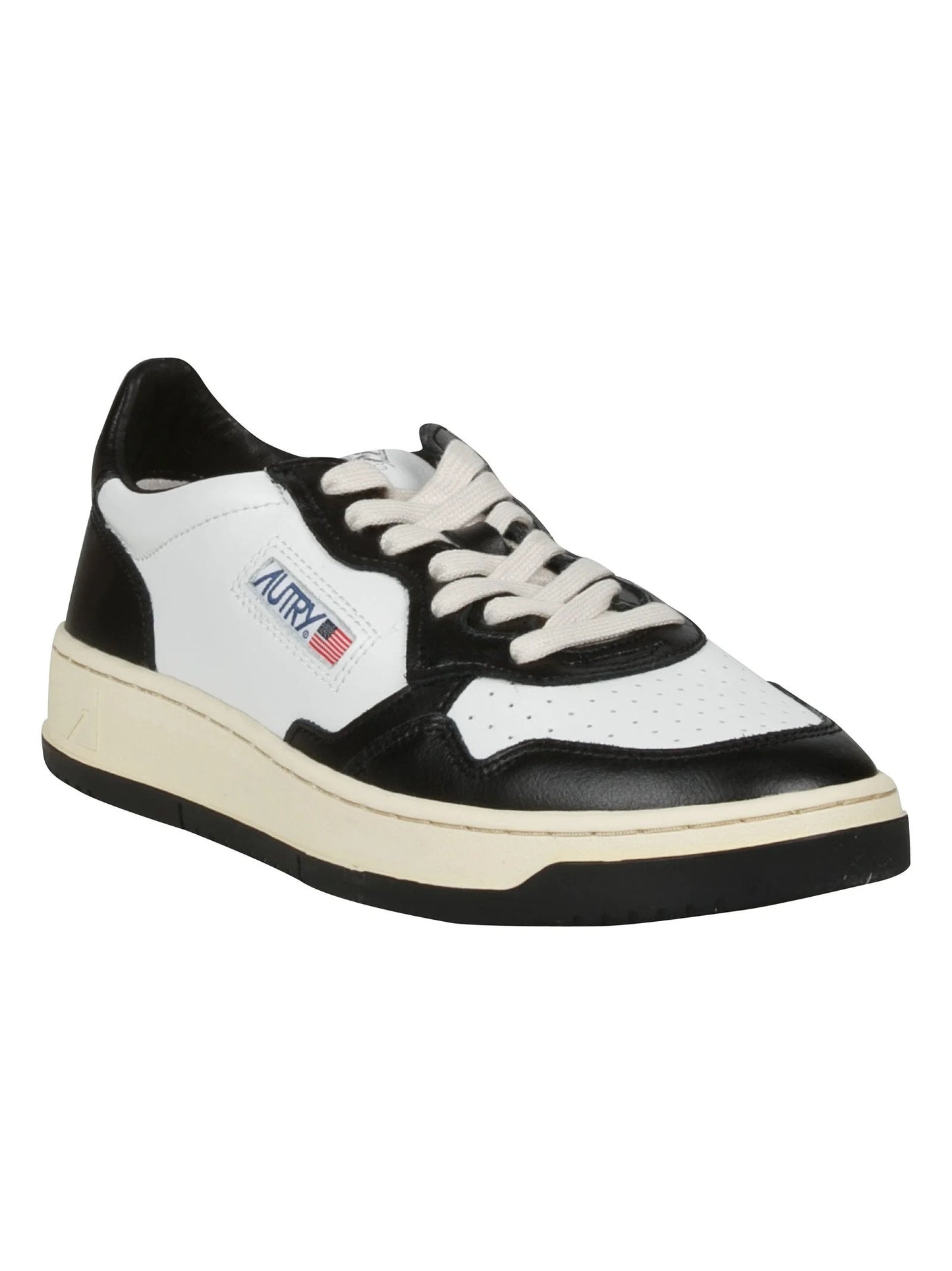 Medalist Low Sneakers